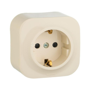 782250  Розетка 2К+З с защитными шторками - 16 A - 250 В~ - Quteo IP 20 - Слоновая кость