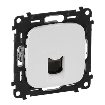 753740  Valena ALLURE.Информационная розетка одиночная RJ45 Кат.5е UTP.С лицевой панелью.Белая